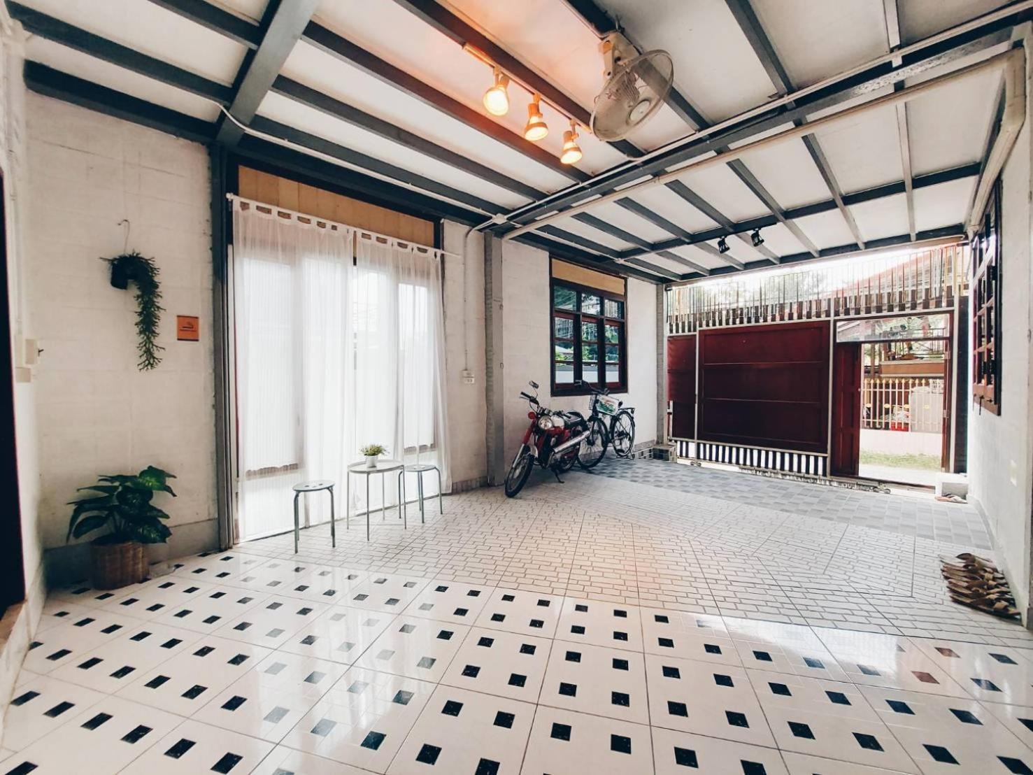 The Warehouse - Ayutthaya Apartment ภายนอก รูปภาพ